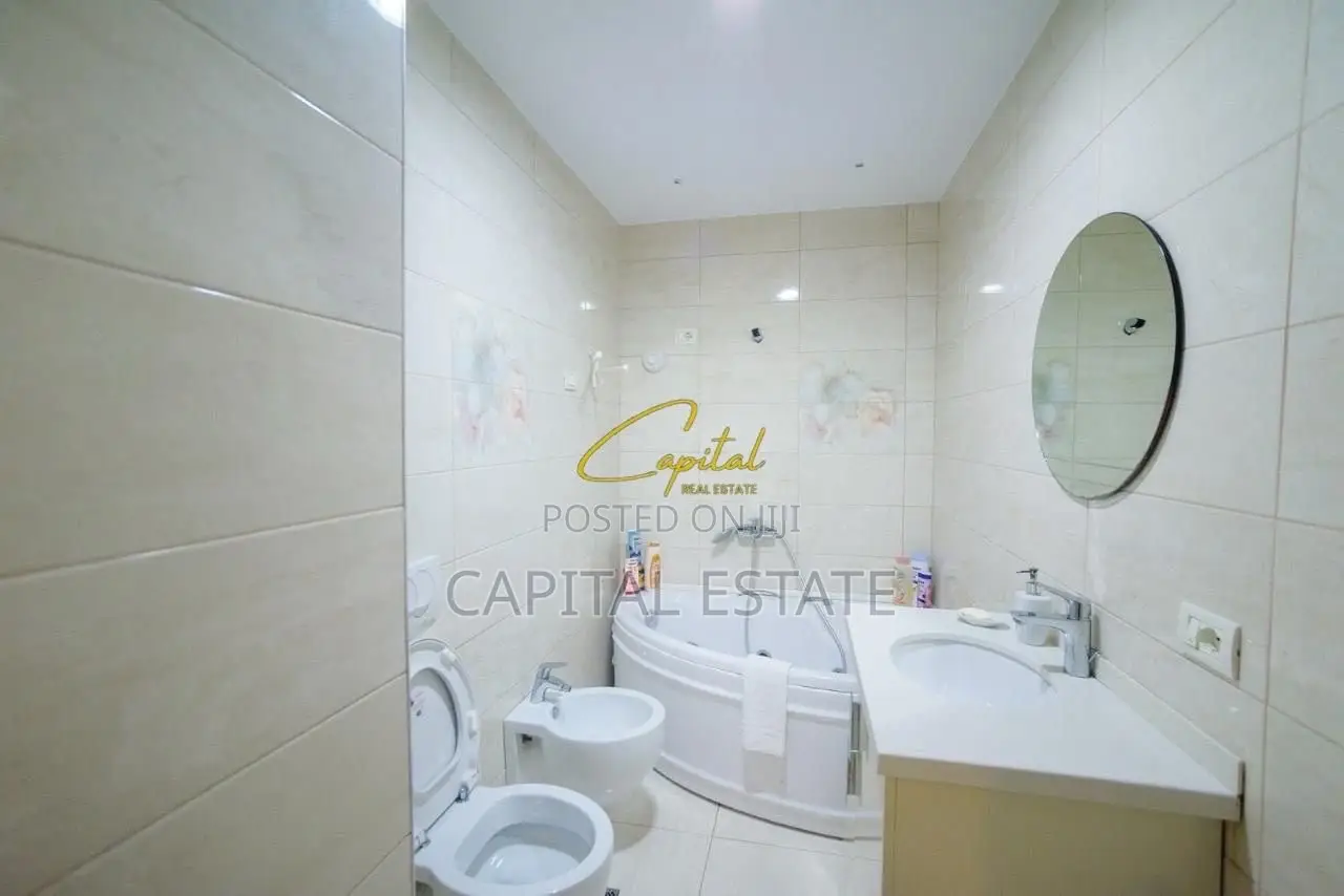 APARTAMENT ME QIRA 2+1 QENDER 900 EURO