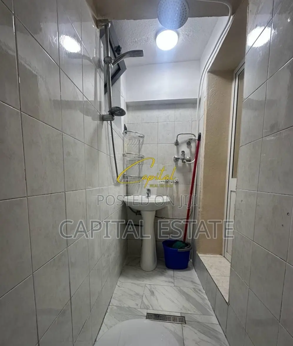 APARTAMENT ME QIRA 1+1 PAZARI I RI 40.000 LEKE