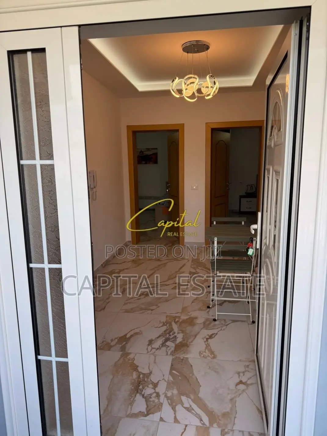 APARTAMENT ME QIRA 2+1 ALI DEMI 65.000 LEKE