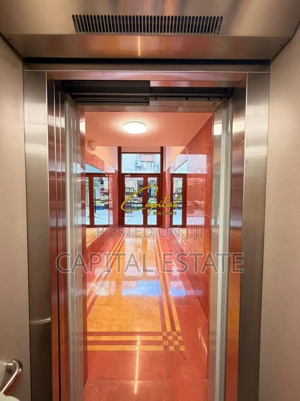 AMBIENT BIZNESI ME QIRA 70 M2 RRUGA E KAVAJES 1.200 EURO