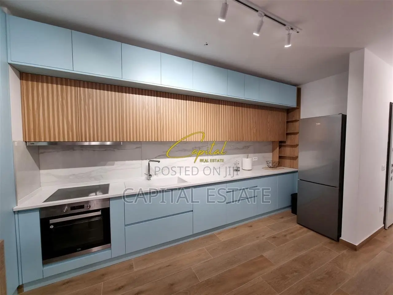 APARTAMENT ME QIRA 2+1 RRUGA KONGRESI I MANSTIRIT 75.000 LEKE