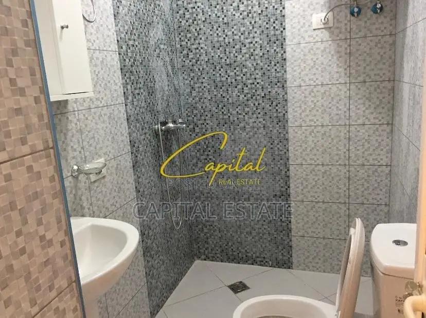 GARSONIERE ME QIRA 40 M2 RRUGA FORTUZI 45.000 LEKE
