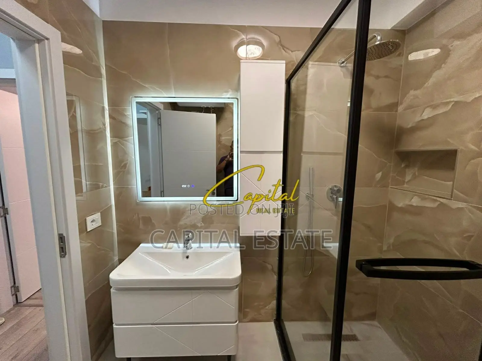 APARTAMENT ME QIRA 2+1 ISH STACIONI TRENIT 75.000 LEKE