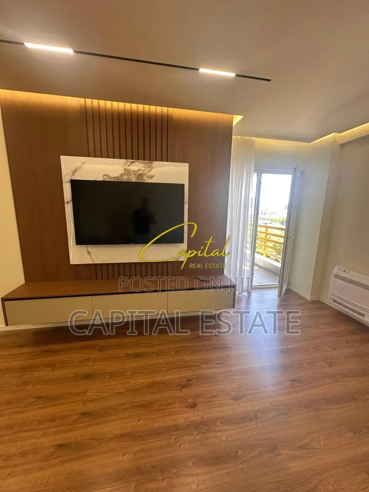 APARTAMENT ME QIRA 2+1 LAPRAKE 1000 EURO
