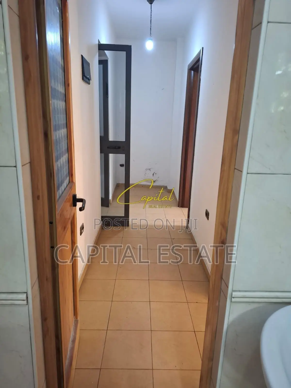 SHITET APARTAMENT 4+1+2 RRUGA E KAVAJES 245.000 EURO