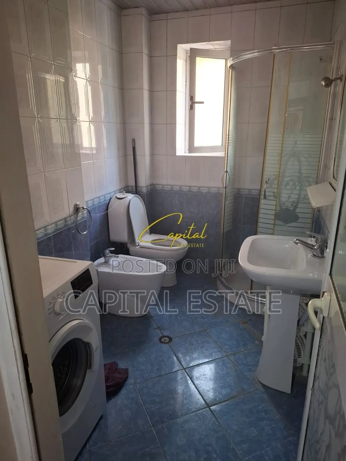 SHITET APARTAMENT 4+1+2 RRUGA E KAVAJES 245.000 EURO