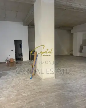 AMBIENT BIZNESI ME QIRA 210 M2 BRRYLI 1.500 EURO