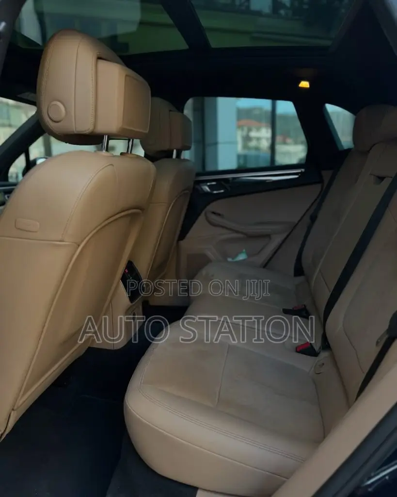 Porsche Macan S