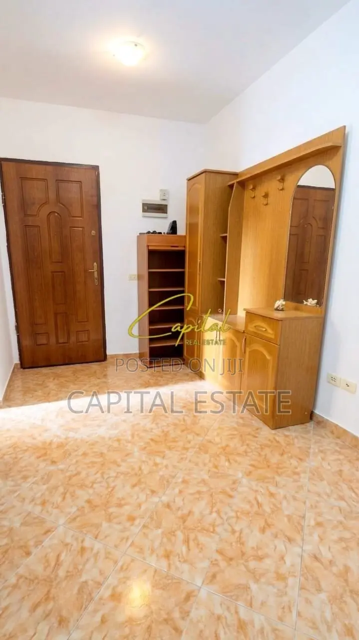 APARTAMENT ME QIRA 1+1 KINOSTUDIO 40.000 LEKE