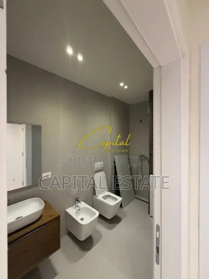 APARTAMENT ME QIRA 3+1+2 RRUGA JORDAN MISJA 1.100 EURO