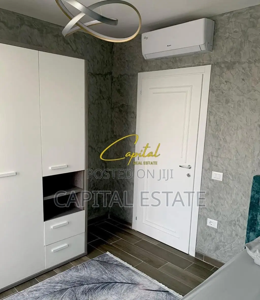 APARTAMENT ME QIRA 3+1 RRUGA E DIBRES 100.000 LEKE