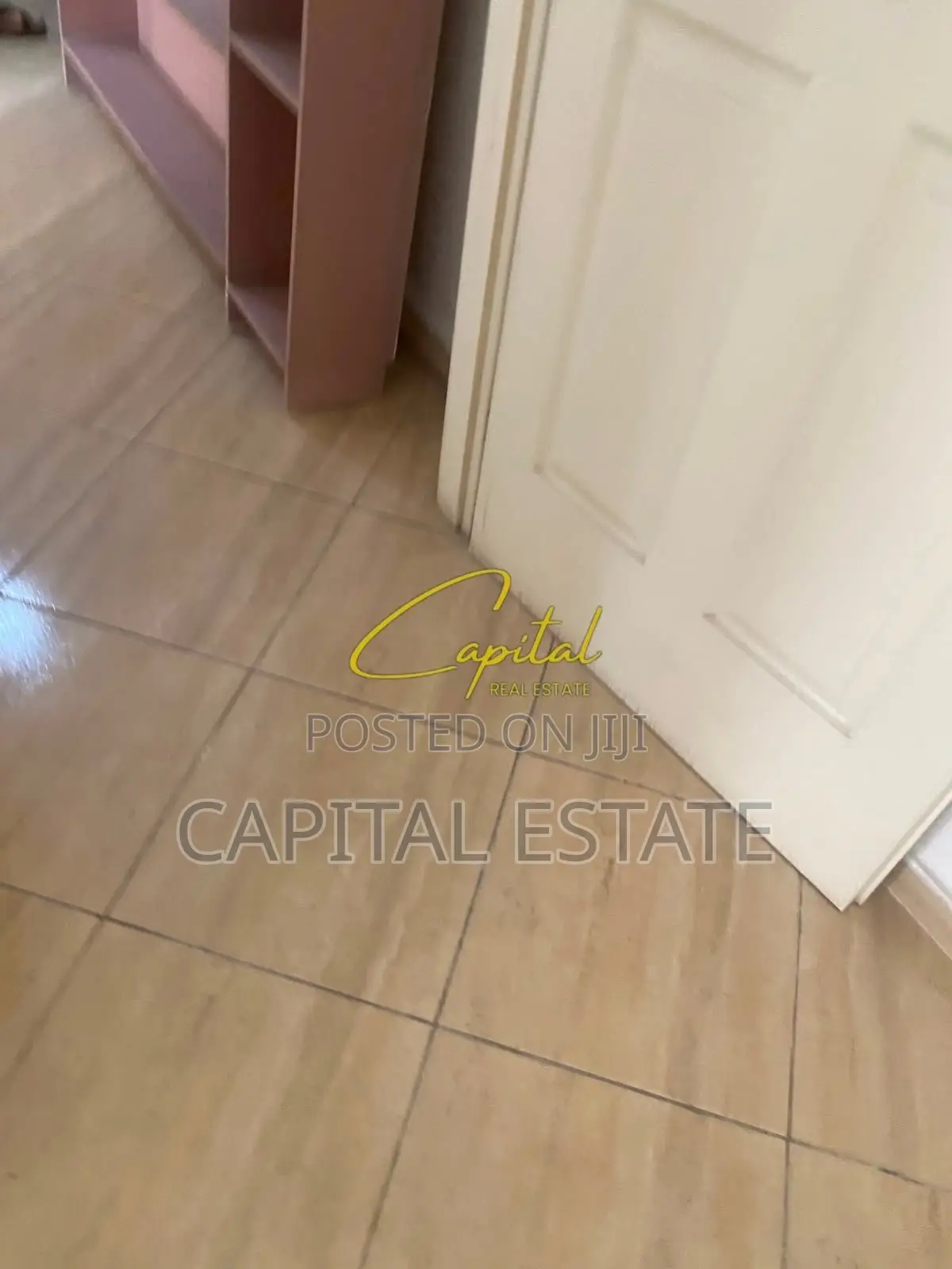 AMBIENT BIZNESI ME QIRA 93 M2 BULEVARDI ZHAN D’ARK 700 EURO