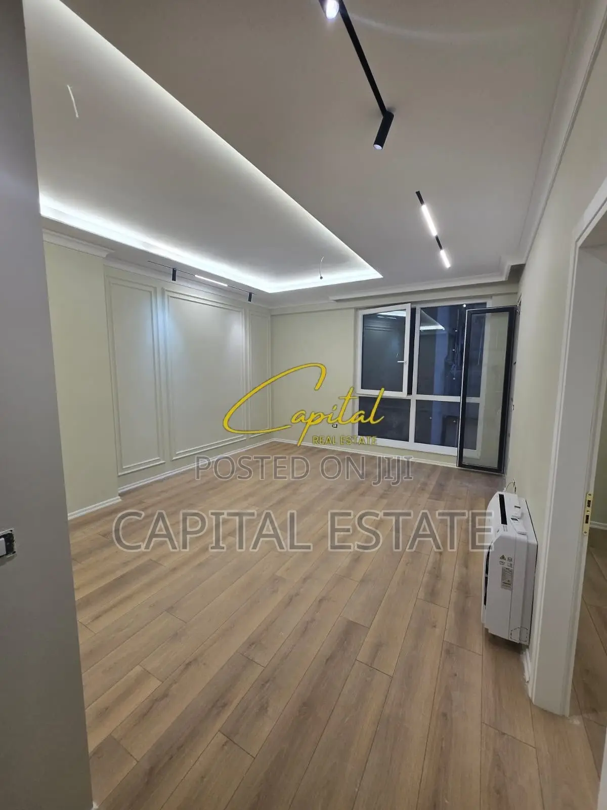 ZYRE ME QIRA 67 M2 KOMUNA E PARISIT 600 EURO
