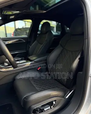 Audi S8