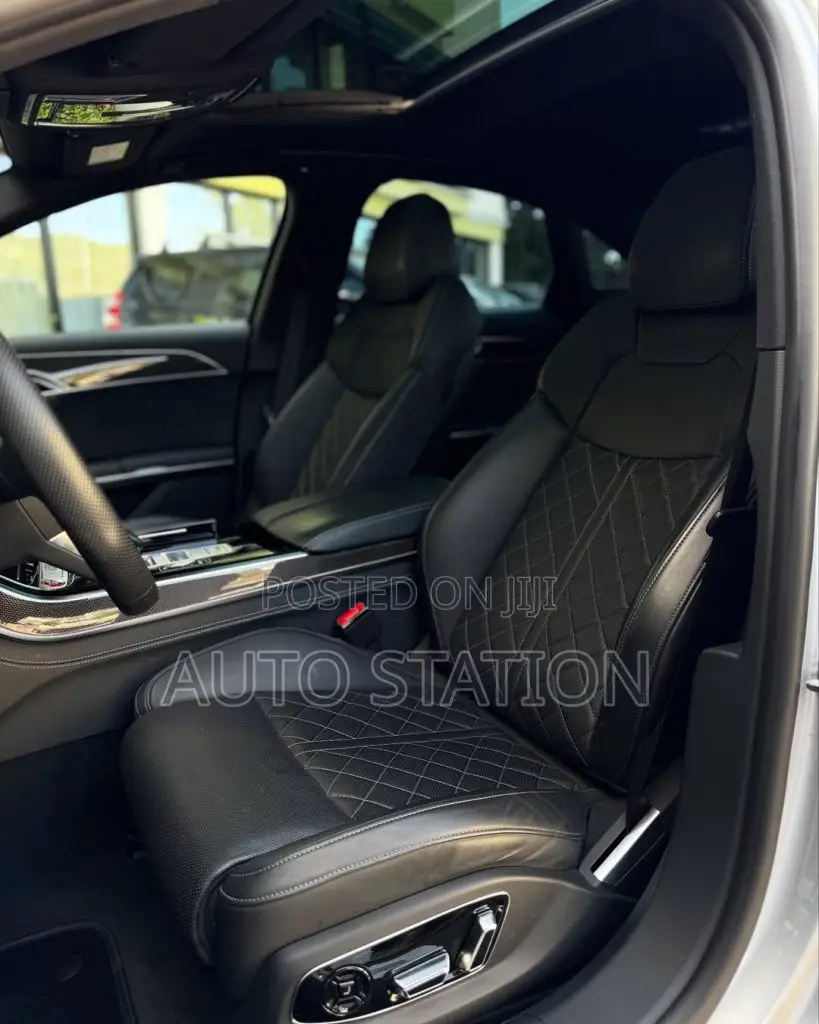 Audi S8