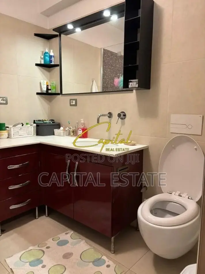 APARTAMENT ME QIRA 3+1 QENDER 1000 EURO