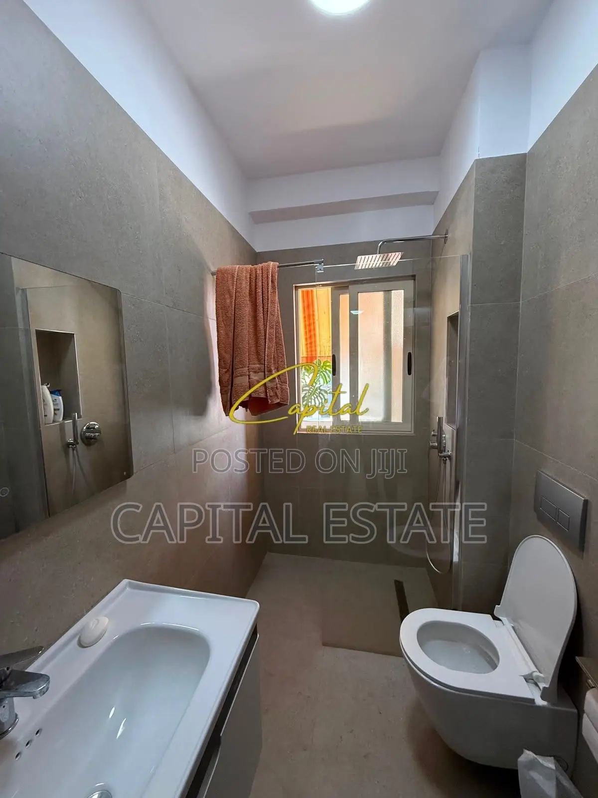 APARTAMENT ME QIRA 2+1 5 MAJI 50.000 LEKE