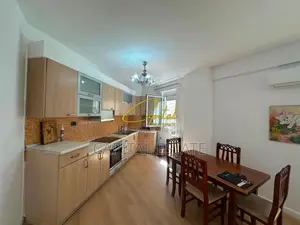 AMBIENT BIZNESI ME QIRA 126 M2 ISH BLLOKU 90.000 LEKE