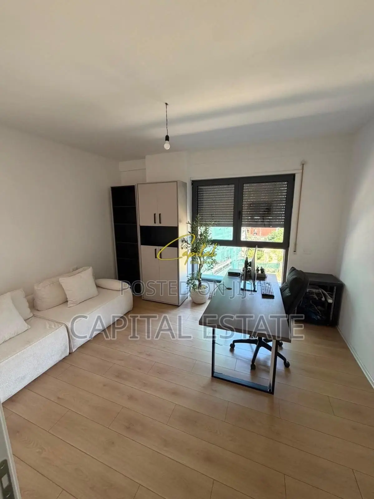ZYRE ME QIRA 122 M2 BULEVARDI I RI 140.000 LEKE