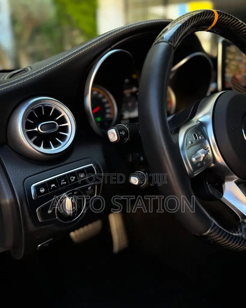 Mercedes Benz C63 AMG Coúpe