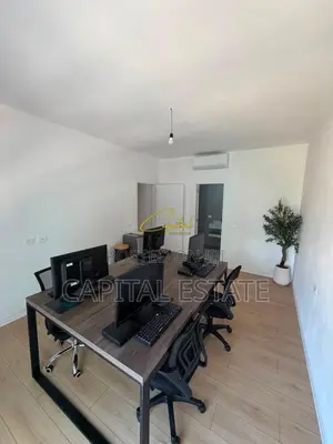ZYRE ME QIRA 122 M2 BULEVARDI I RI 140.000 LEKE