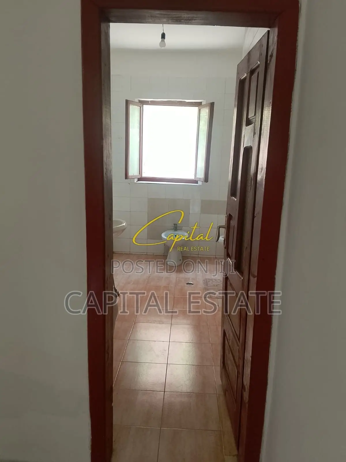 APARTAMENT ME QIRA 2+1 ISH TREGU ELEKTRIK 40.000 LEKE