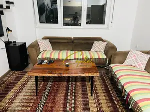 APARTAMENT ME QIRA 2+1 ISH STACIONI TRENIT 700 EURO