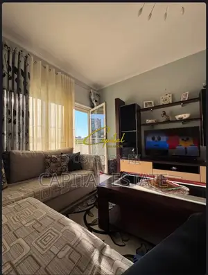 APARTAMENT ME QIRA 2+1+2 KOPSHTI BOTANIK 800 EURO