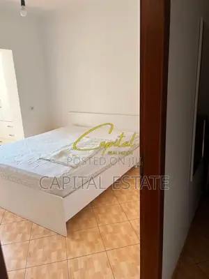 APARTAMENT ME QIRA 1+1 XHAMLLIKU 40.000 LEKE