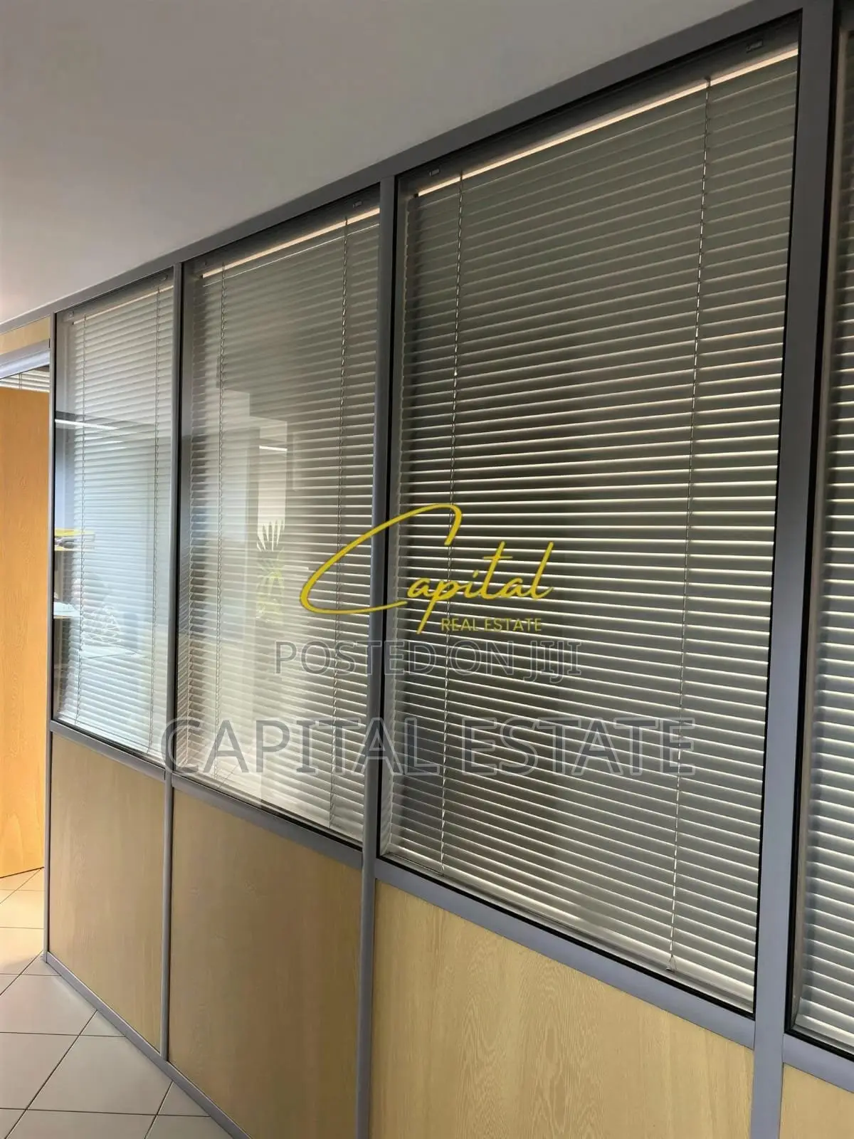 AMBIENT BIZNESI EM QIRA 220 M2 PAZARI I RI 250.000 LEKE