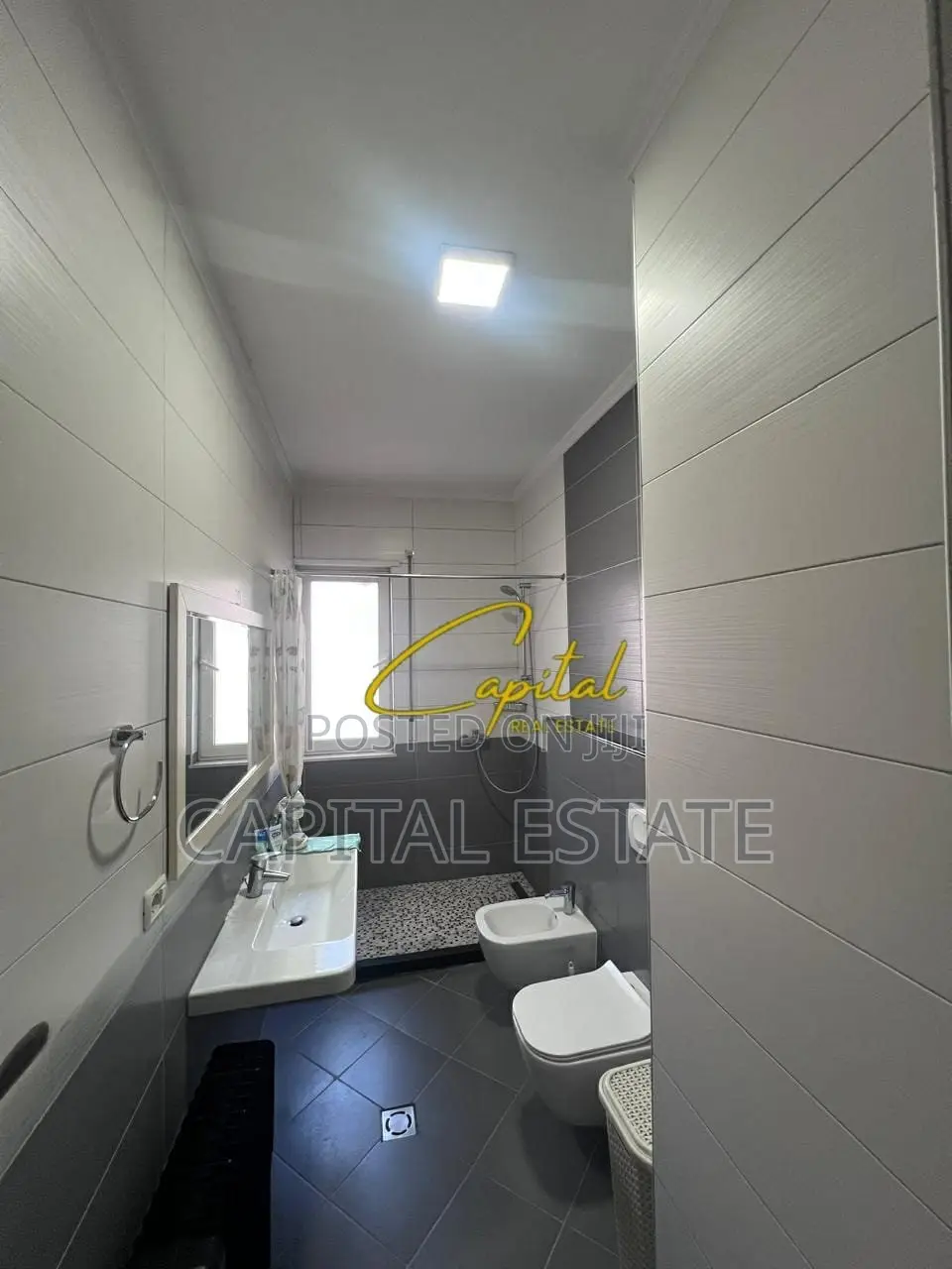APARTAMENT ME QIRA 2+1 ISH STACIONI TRENIT 700 EURO