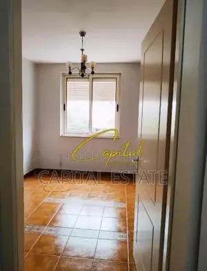 ZYRE ME QIRA 50 M2 21 DHJETORI 550 EURO