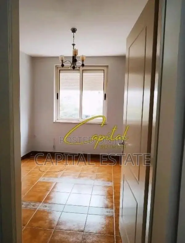 ZYRE ME QIRA 50 M2 21 DHJETORI 550 EURO