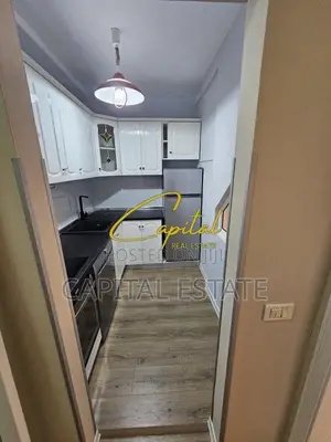 ZYRE ME QIRA 130 M2 QENDER 900 EURO