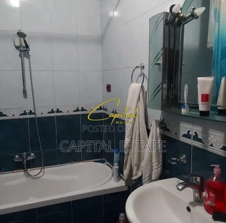 APARTAMENT ME QIRA 2+1 KOMBINAT 40.000 LEKE