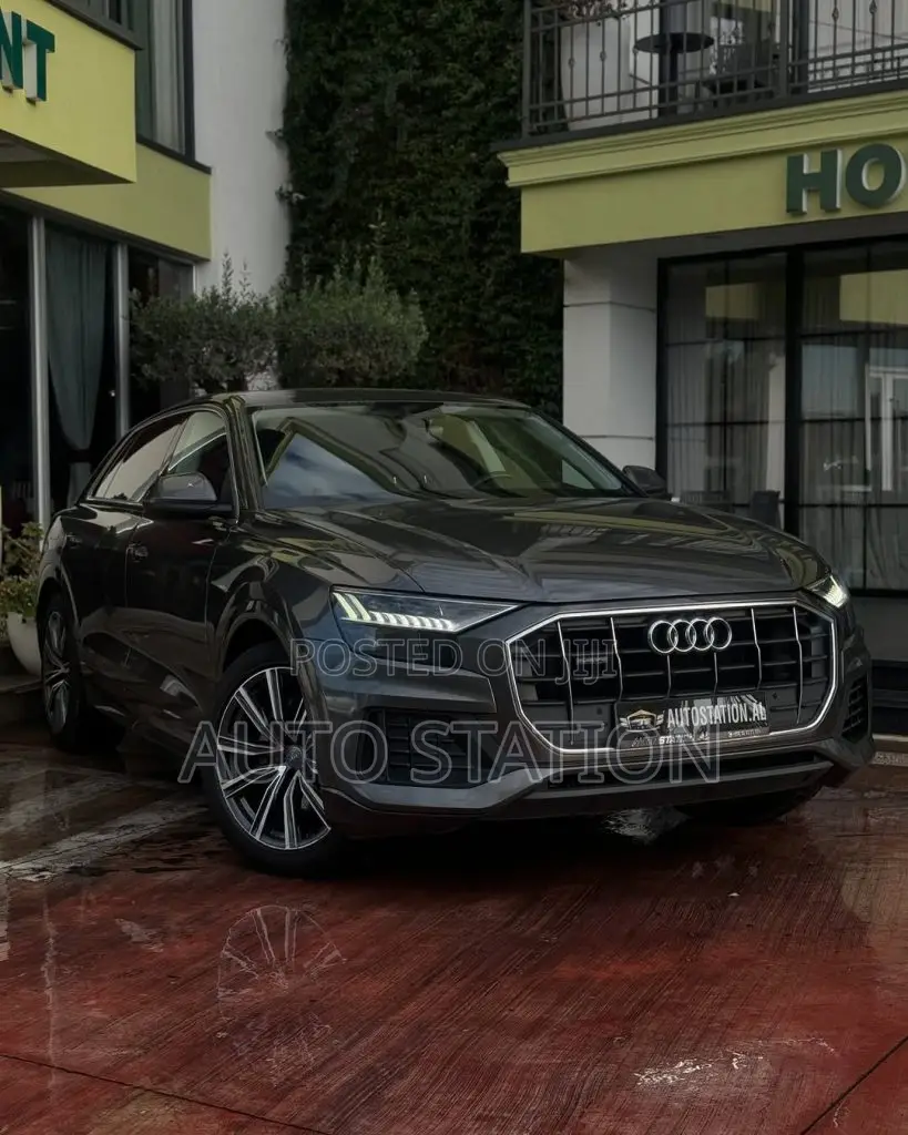 Audi Q8