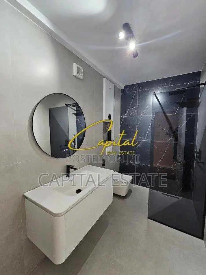 ZYRE ME QIRA 130 M2 QENDER 900 EURO