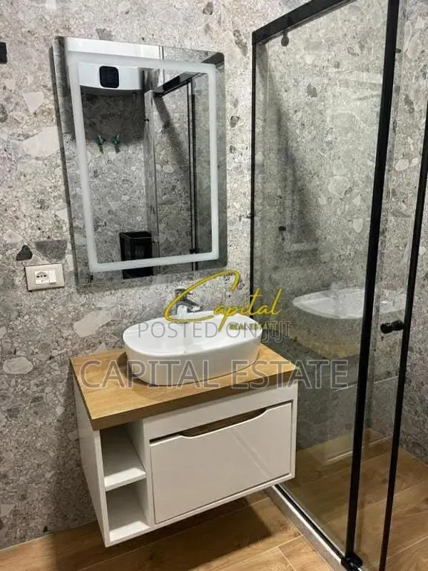 PENTHOUSE ME QIRA 100 M2 ISH BLLOKU 1.400 EURO