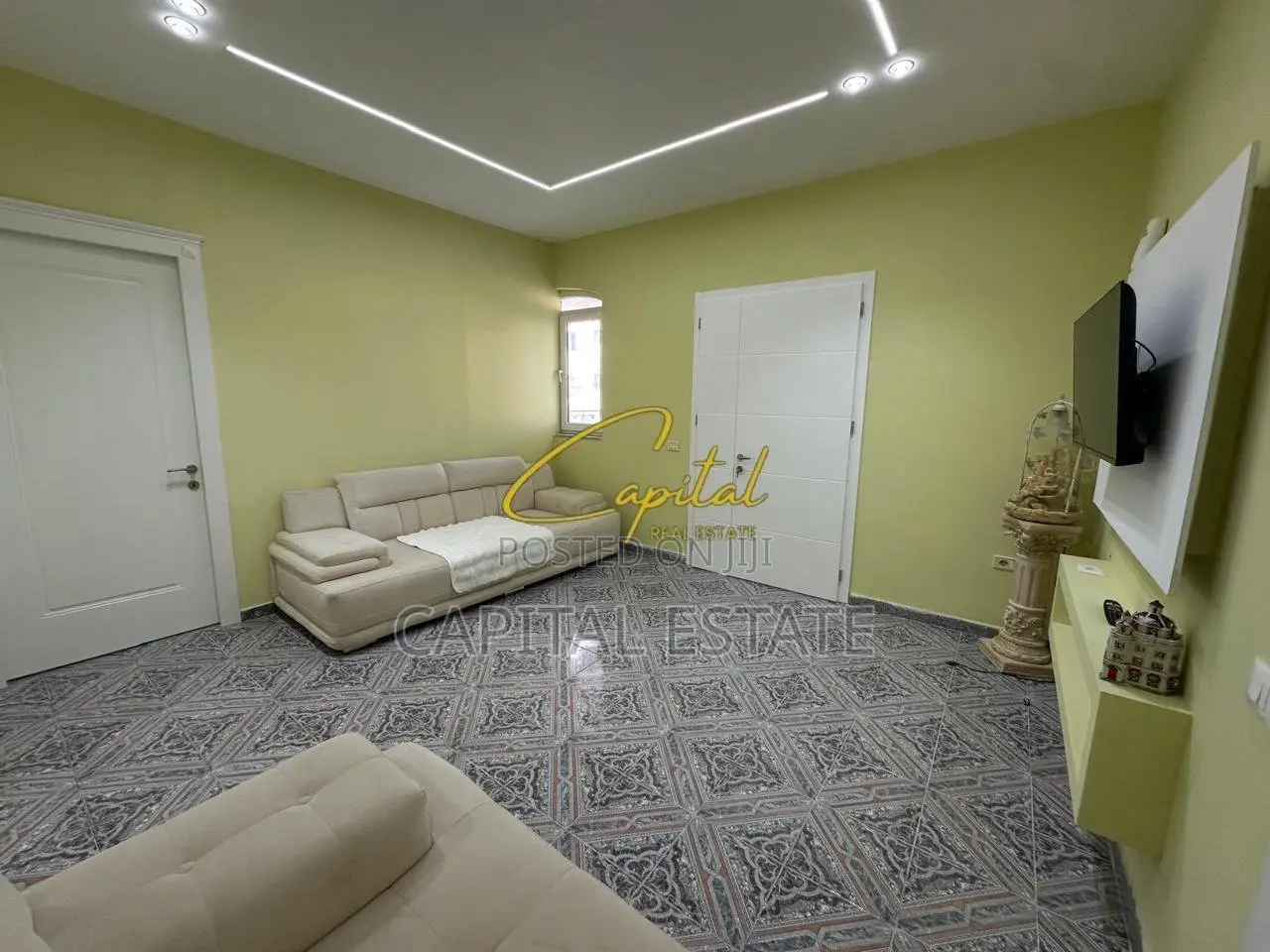 APARTAMENT ME QIRA 3+1 ASTIR 75.000 LEKE