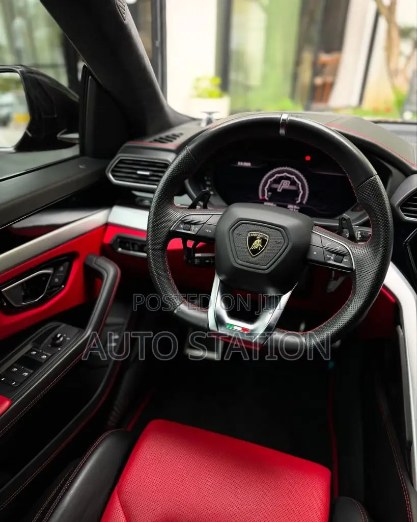 Lamborghini Urus