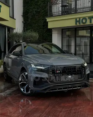 Audi SQ8