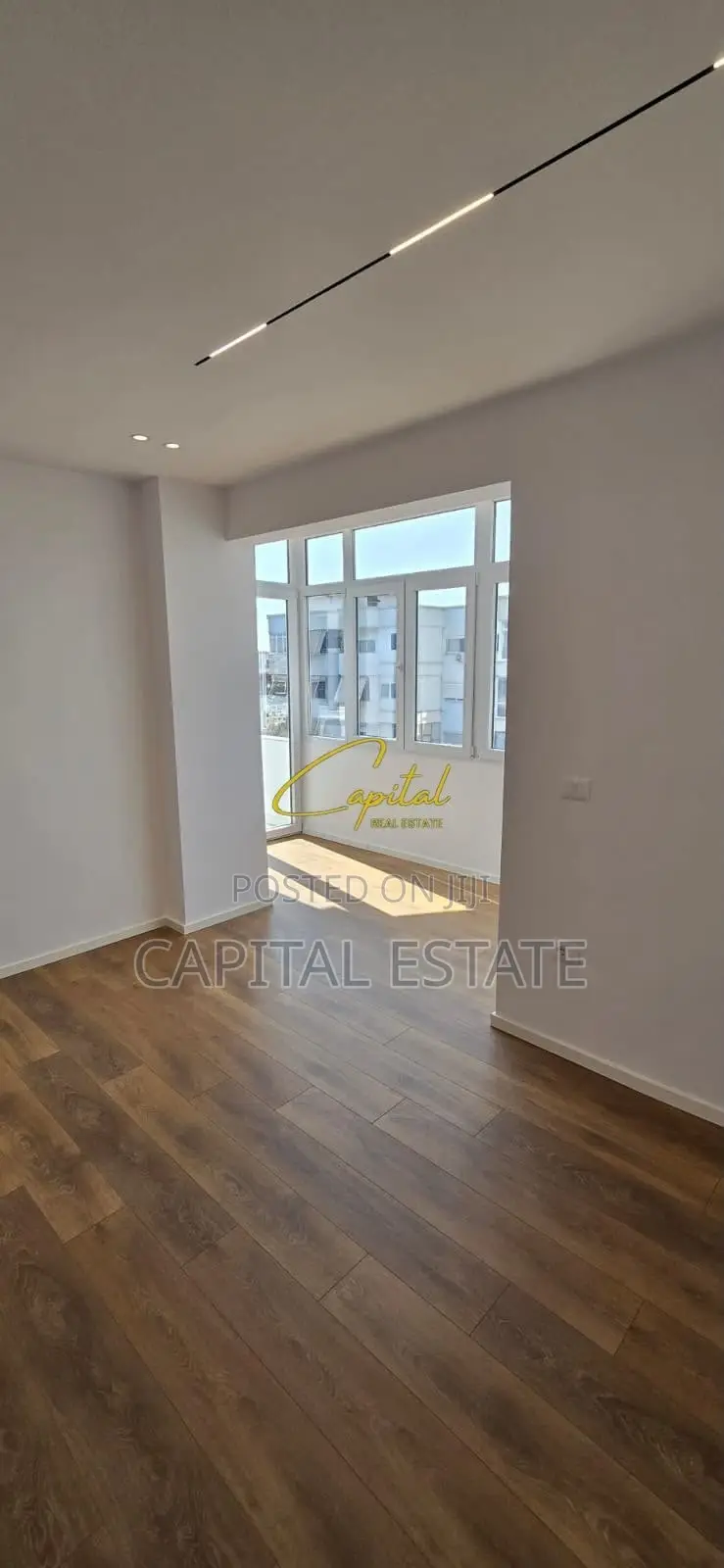 SHITET APARTAMENT 1+1 21 DHJETORI 165.000 EURO