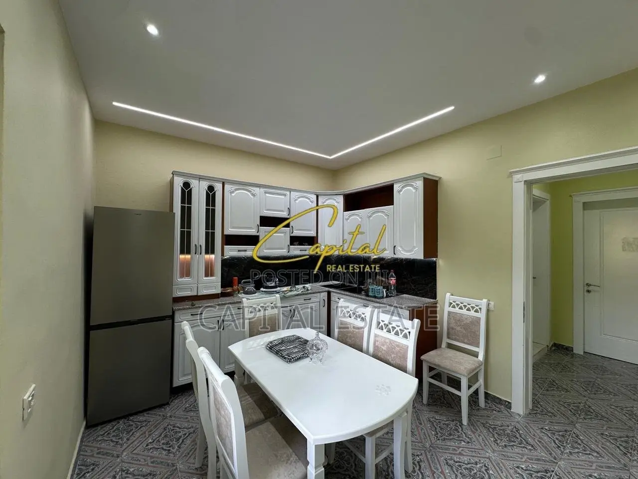 APARTAMENT ME QIRA 3+1 ASTIR 75.000 LEKE