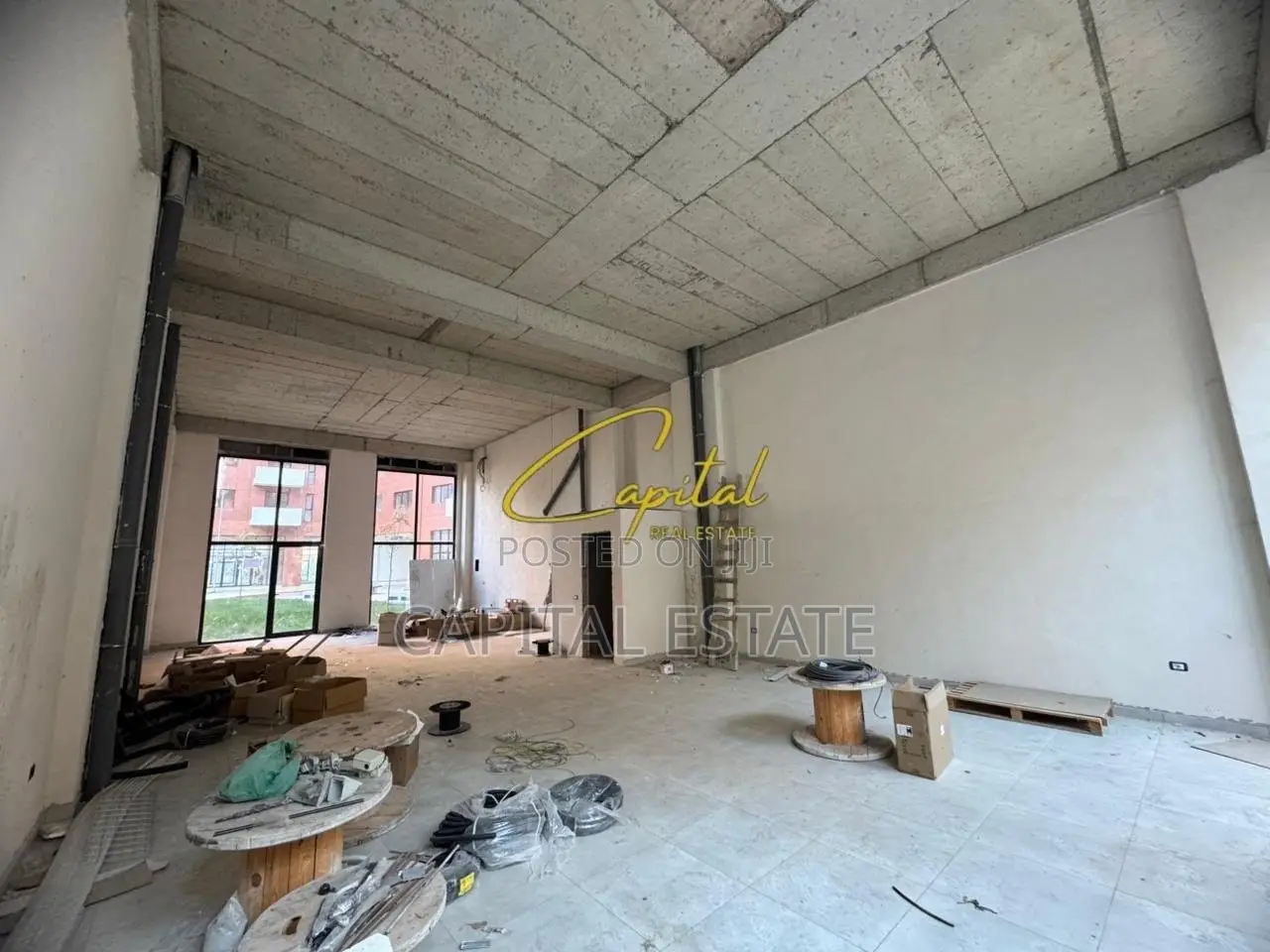 SHITET AMBIENT BIZNESI 158 M2 KOMPLEKSI URBAN GATE 553.000 EURO