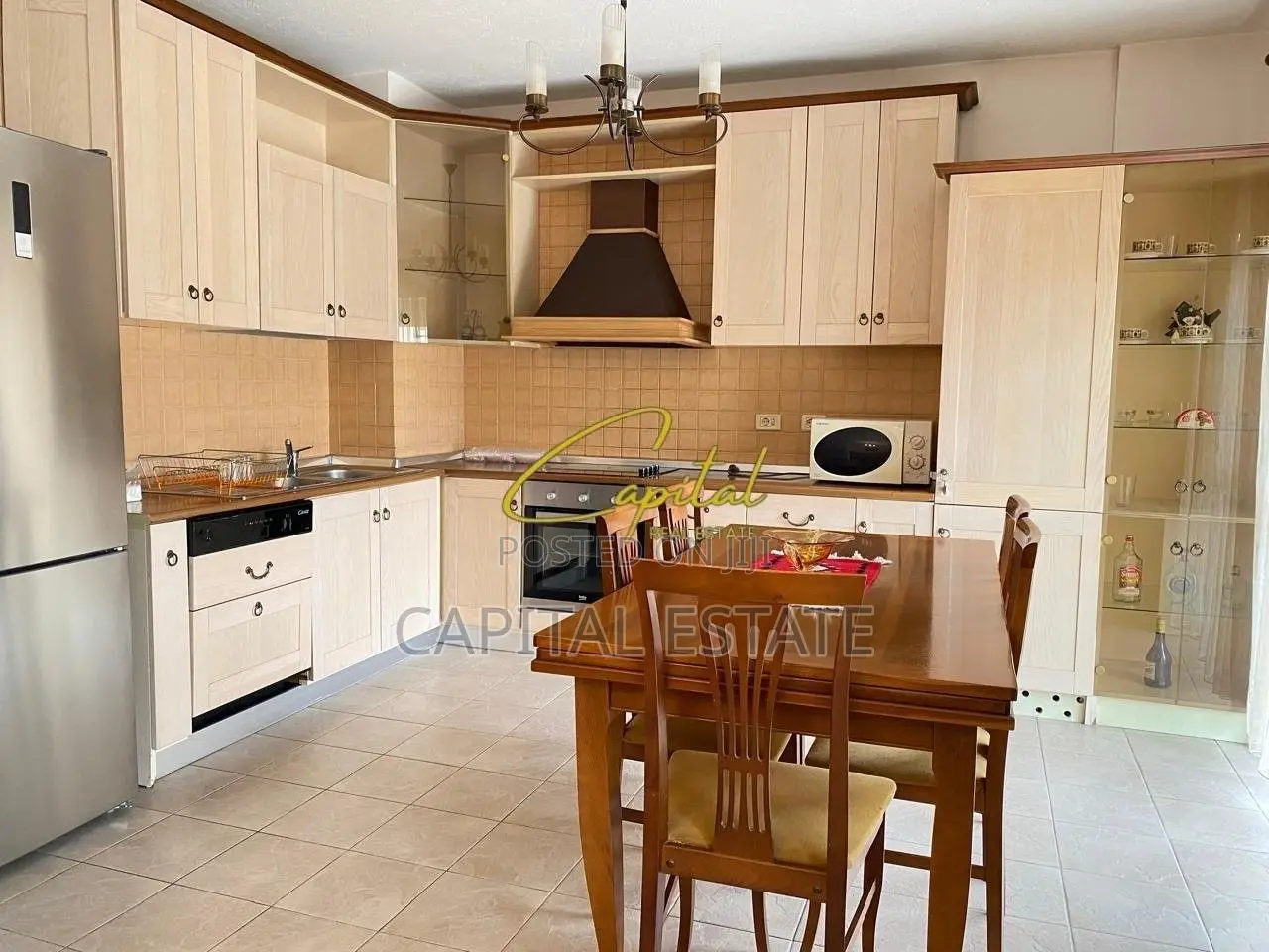APARTAMENT ME QIRA 3+1+2 AMBASADA AMERIKANE 135.000 LEKE