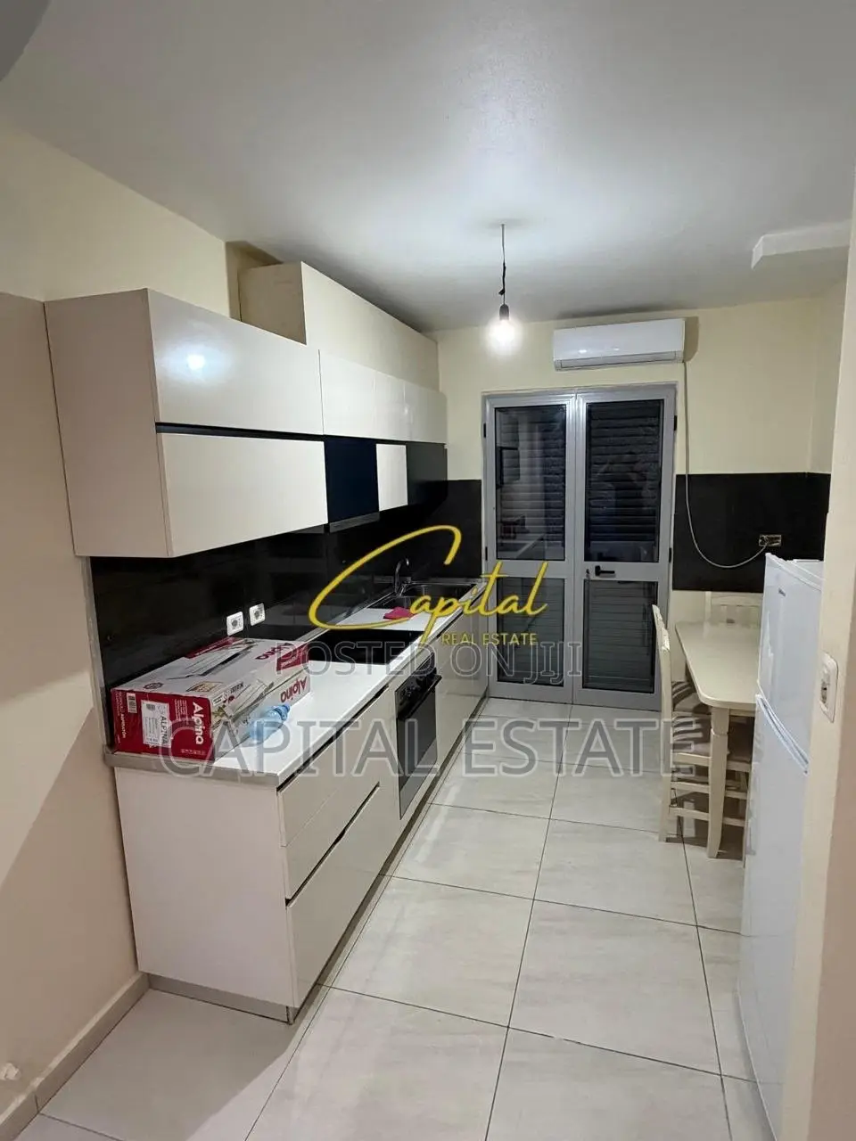 APARTAMENT ME QIRA 2+1+2 FRESKU 40.000 LEKE