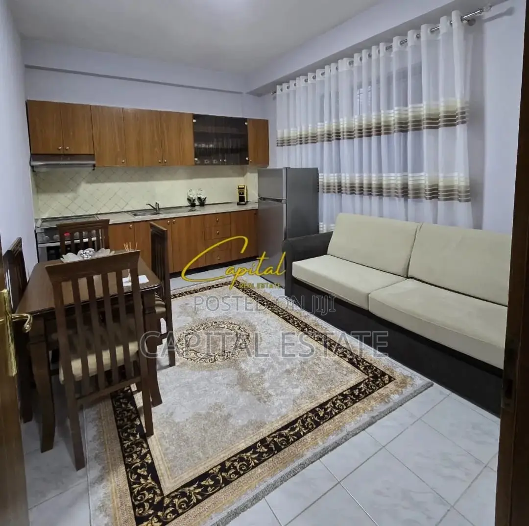 APARTAMENT ME QIRA 2+1+2 VASIL SHANTO 70.000 LEKE