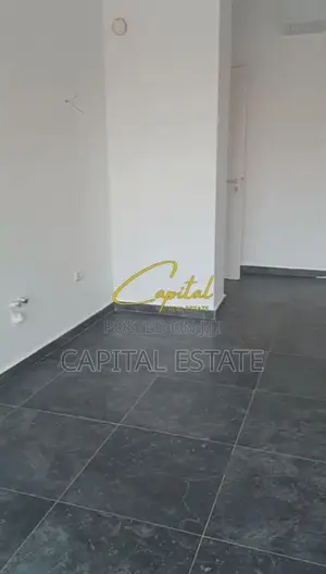 ZYRE ME QIRA 95 M2 ZOGU I ZI 1000 EURO