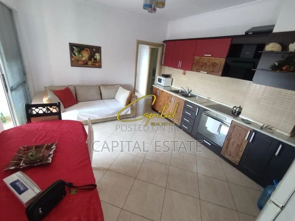 APARTAMENT ME QIRA 2+1 MINISTRIA E DREJTESISE 70.000 LEKE