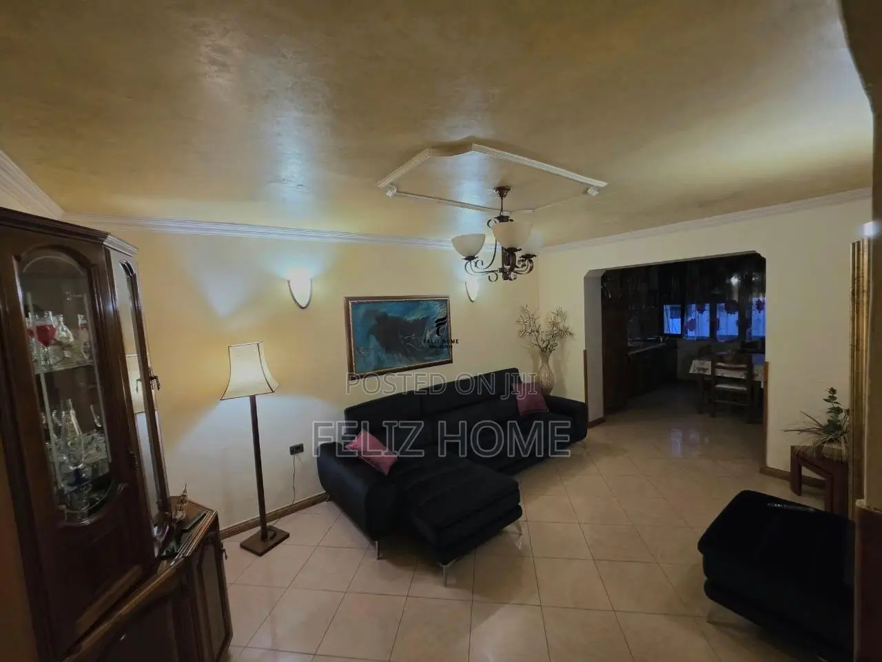 SHITET APARTAMENT 3+1+2 21 DHJETORI 225.000 EURO